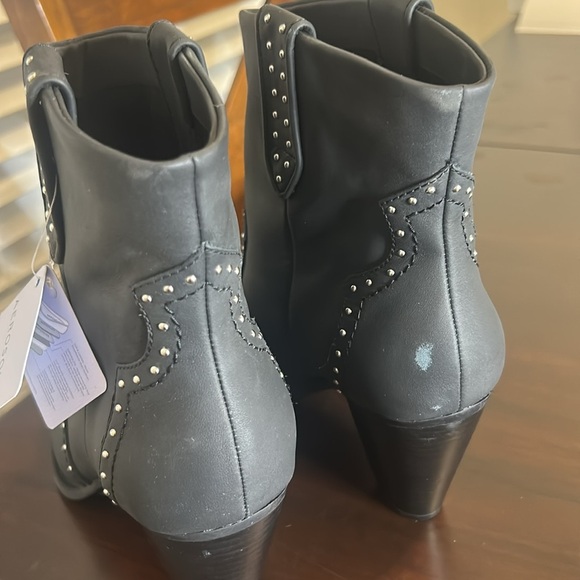 Aerosoles Lazu Western Boot Black Studded Size 10.5 – NWT Minor Defects - Picture 13 of 14